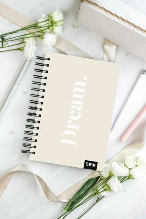 SEIK Tegude Kalender märkmik - spiraalköites dream 2026