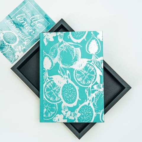 Märkmik/ Notebook kinkekarbis ROMANTIC fruit